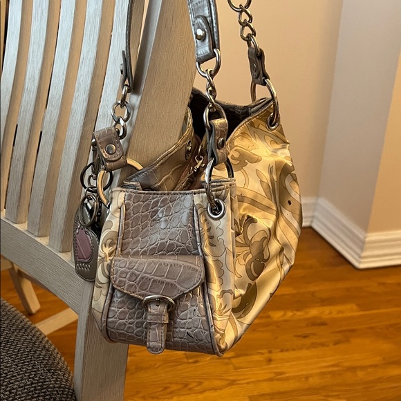 Kathy Van Zeeland Gold and Pink Shoulder Bag - Picture 4 of 4